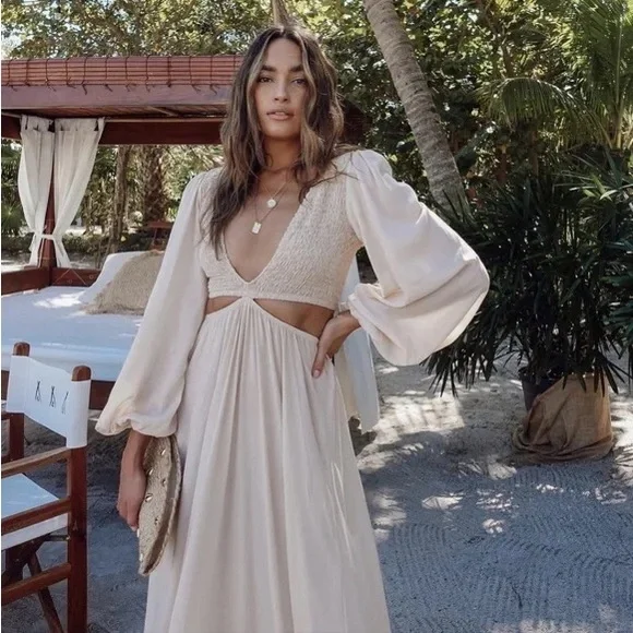 Indah Cream Maxi Dress - Picture 2 of 5